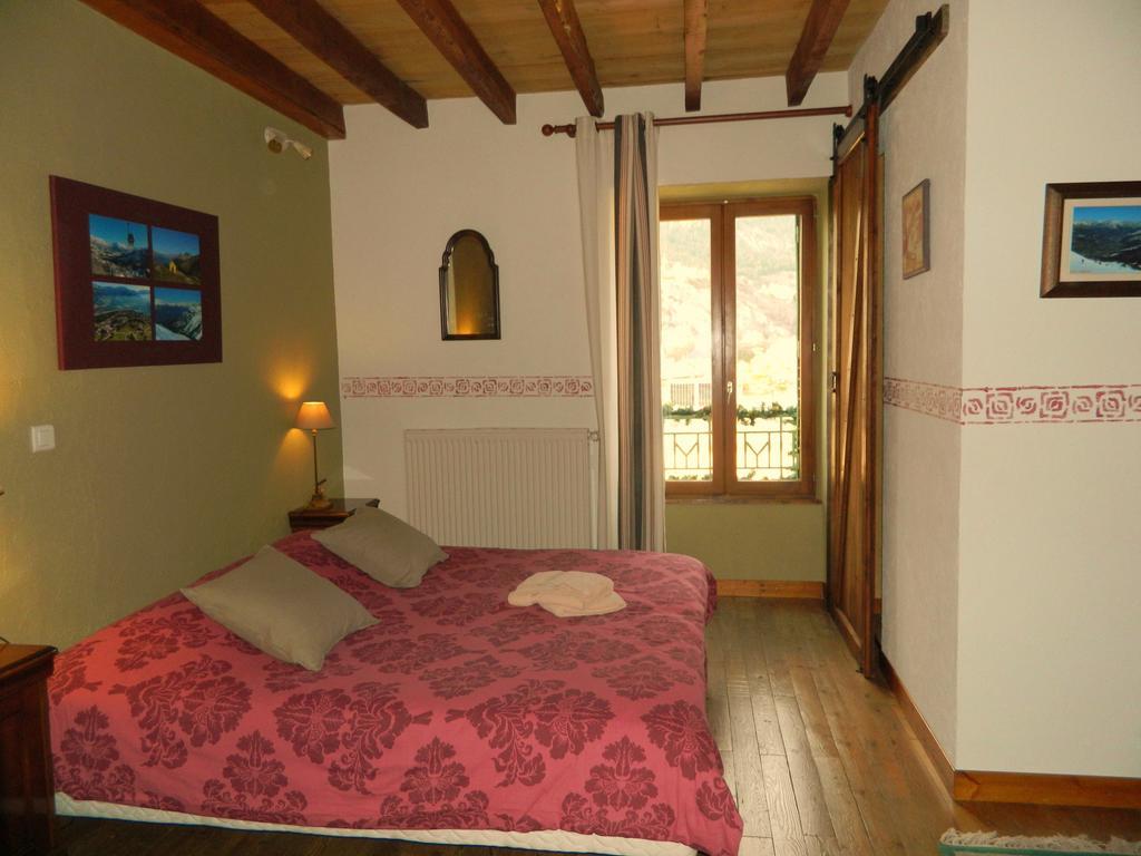 Chambre D'Hotes La Mexicaine Jausiers Quarto foto